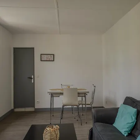 Centre Pour 2 Personnes Apartment