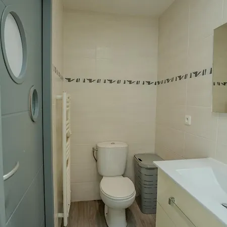 Apartment Centre Pour 2 Personnes *